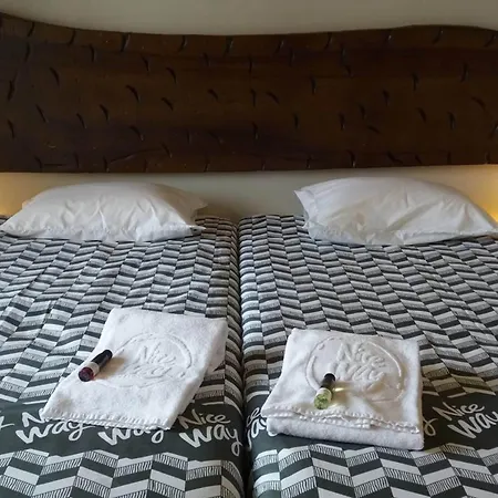 Way Hostel
