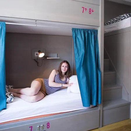 Way Hostel *