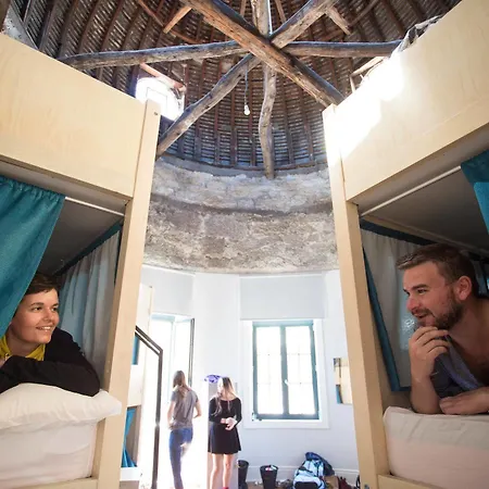 Way Hostel
